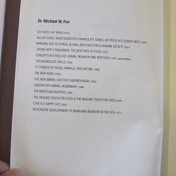 Dog Body, Dog Mind book, Exploring Your Dog's Consciousness & Total Well-Being b - Picture 5 of 8